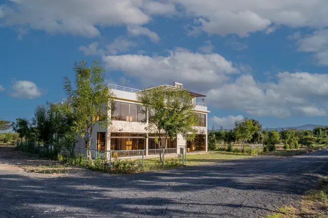 OSOTUA Villa 18, full villa exterior